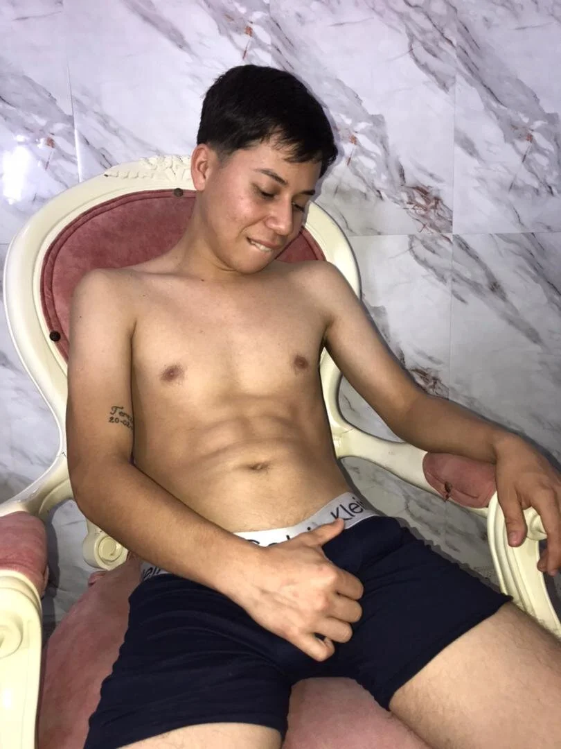 XXX Porn Photo of Nude santiago_xxxcol 4