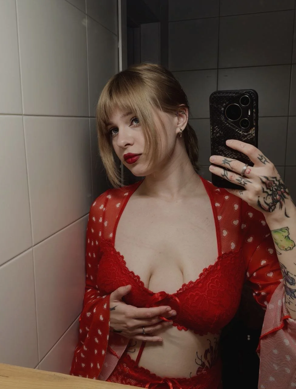 XXX Porn Photo of Nude _Alison__ 34