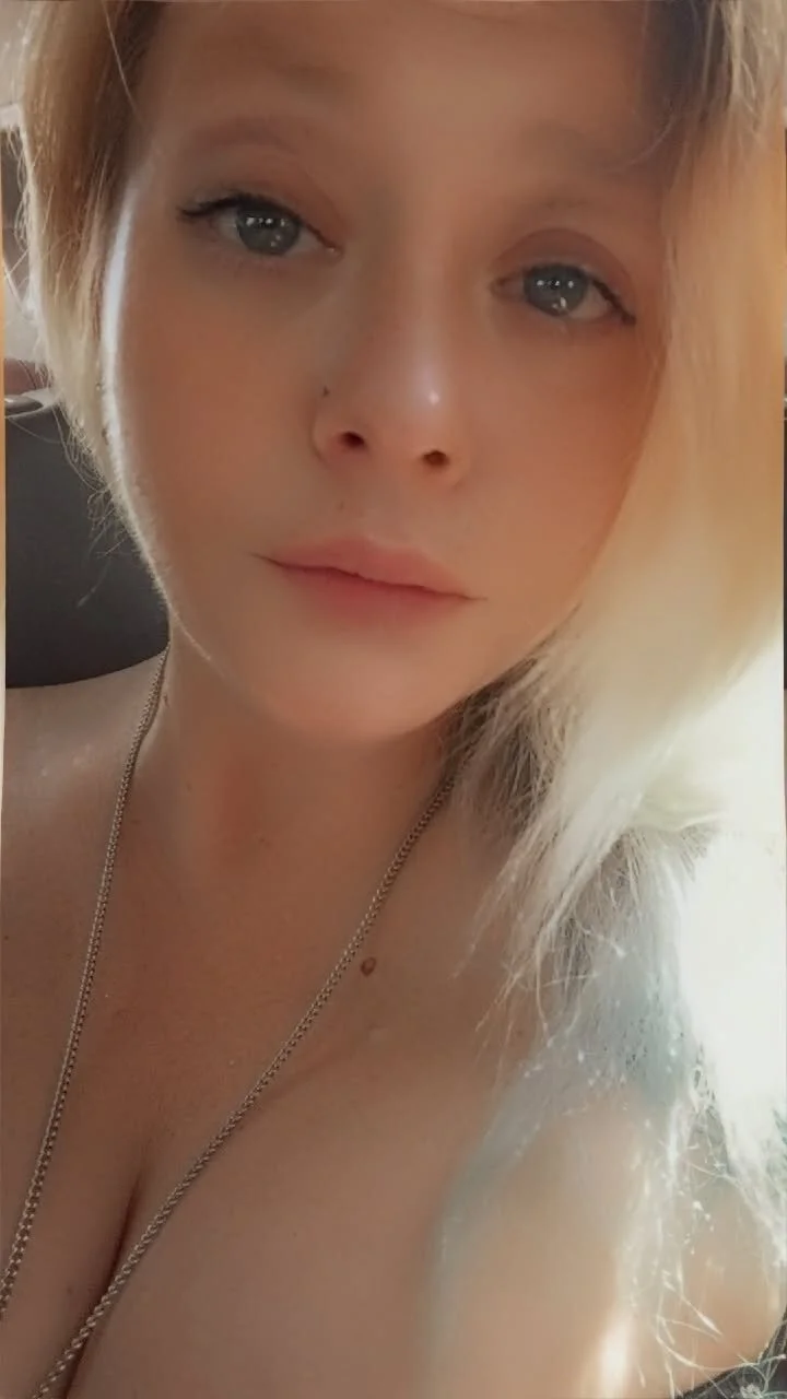 XXX Porn Photo of Nude SexKittenOo 4