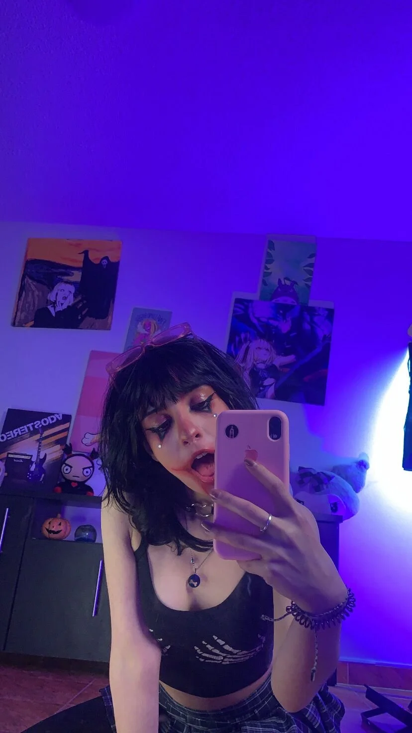 XXX Porn Photo of Nude lolaaa_bunny1 53