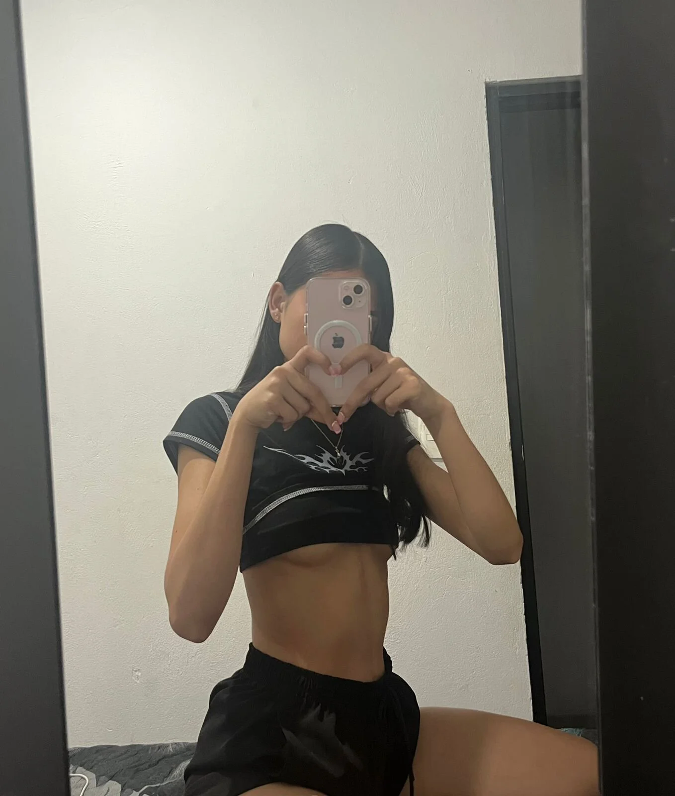XXX Porn Photo of Nude luisah_ 11