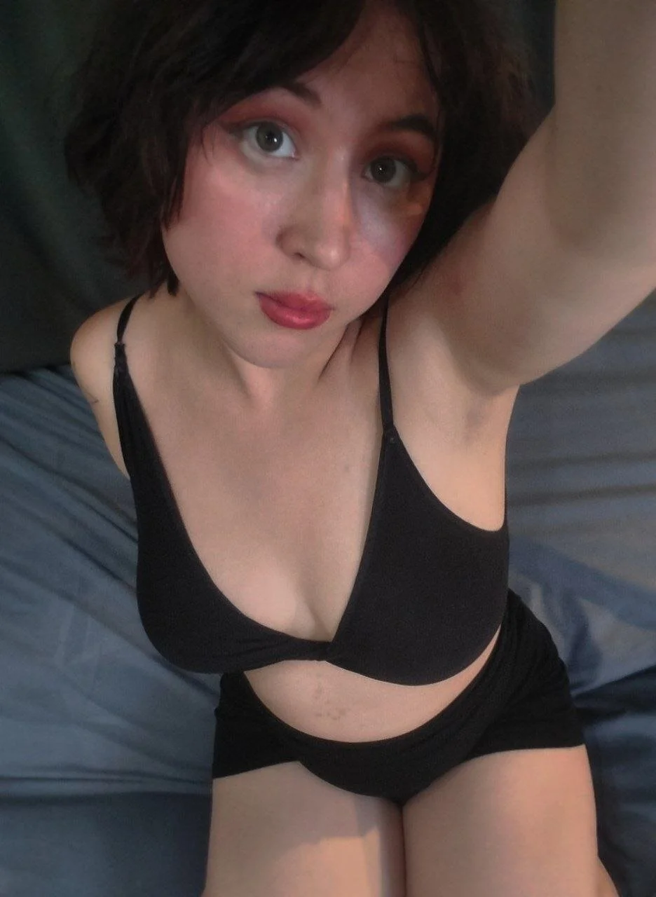 XXX Porn Photo of Nude RoniVonni 1