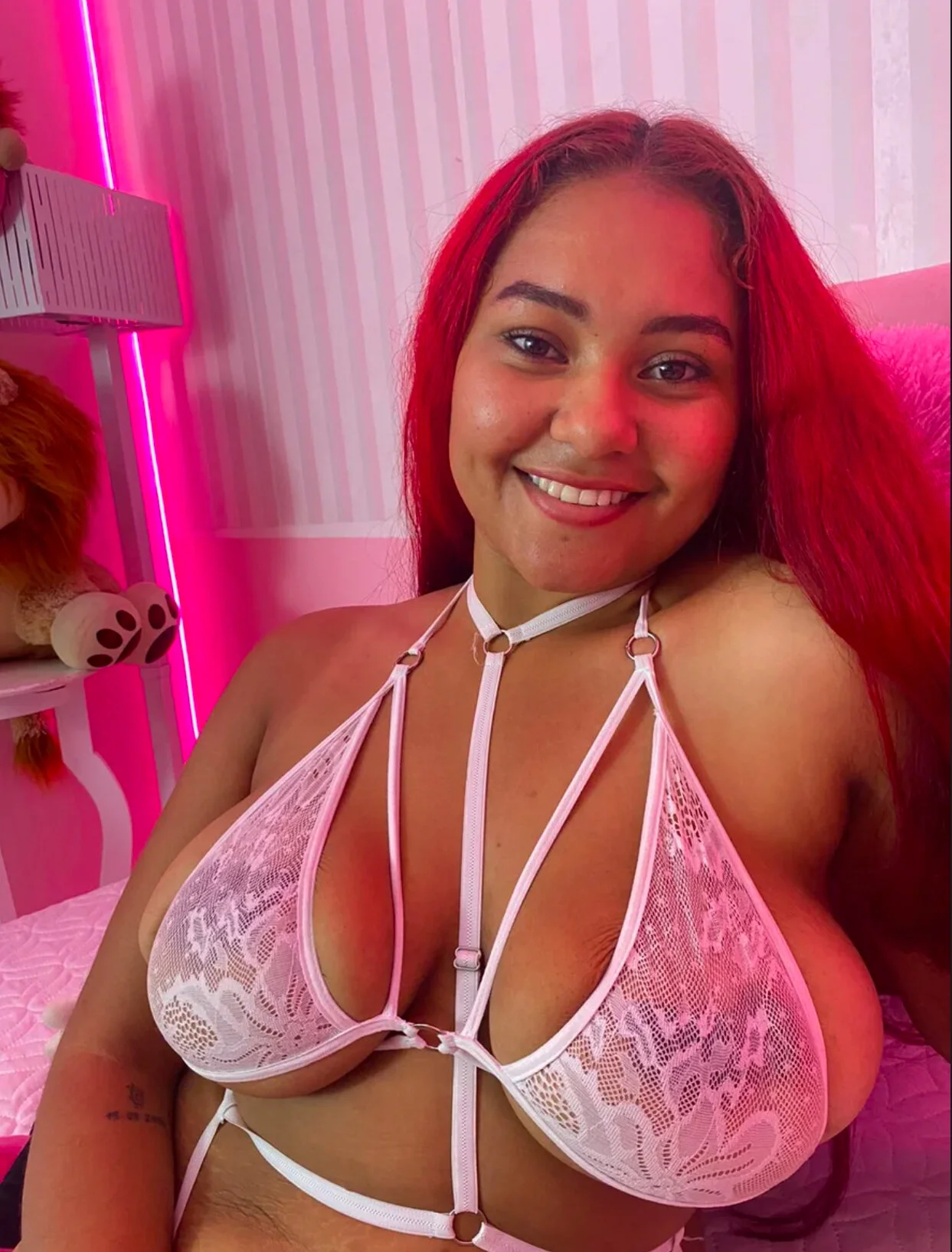 XXX Porn Photo of Nude Ariel_xoxo 1