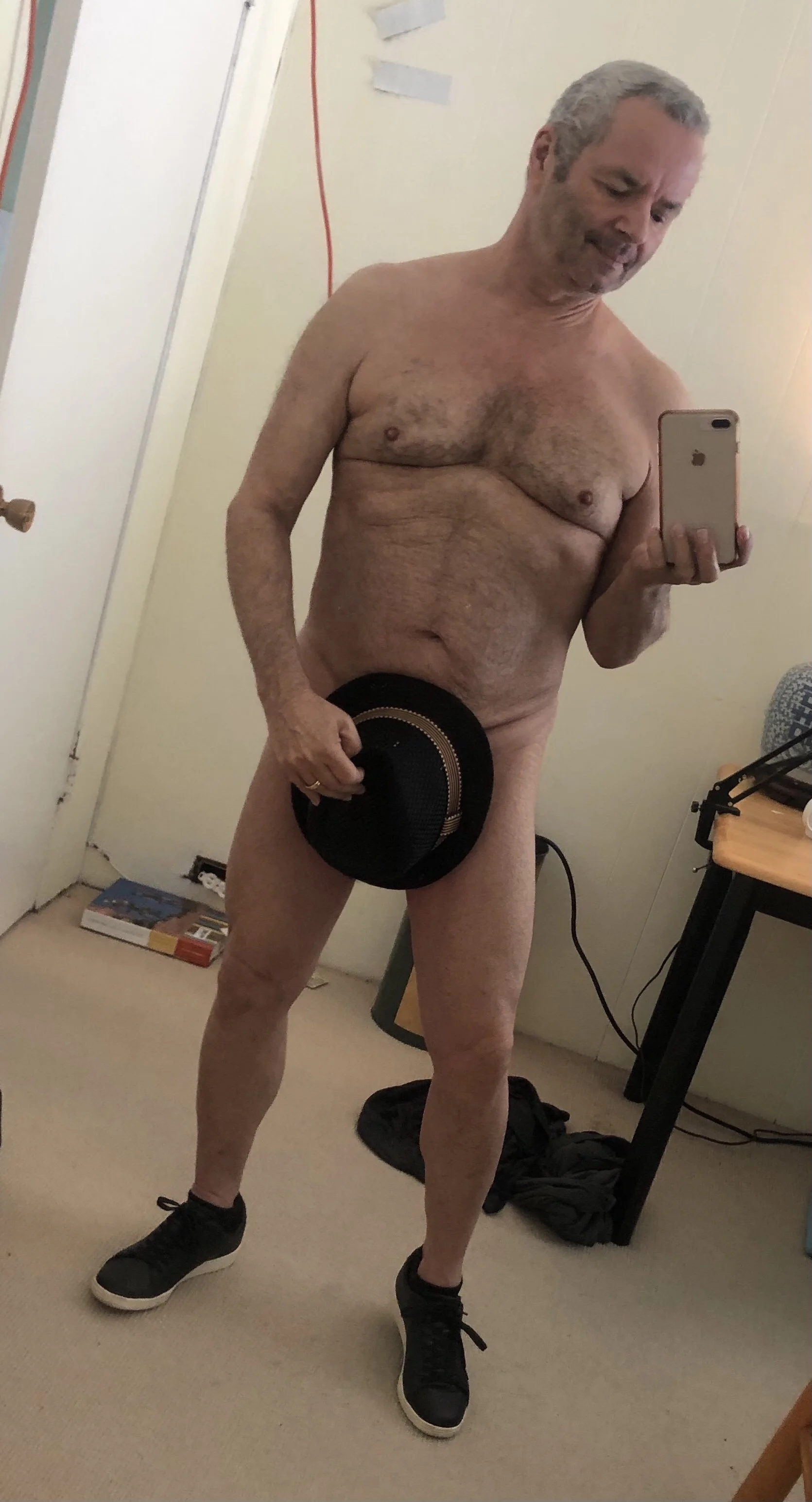 XXX Porn Photo of Nude hotdadbod 131