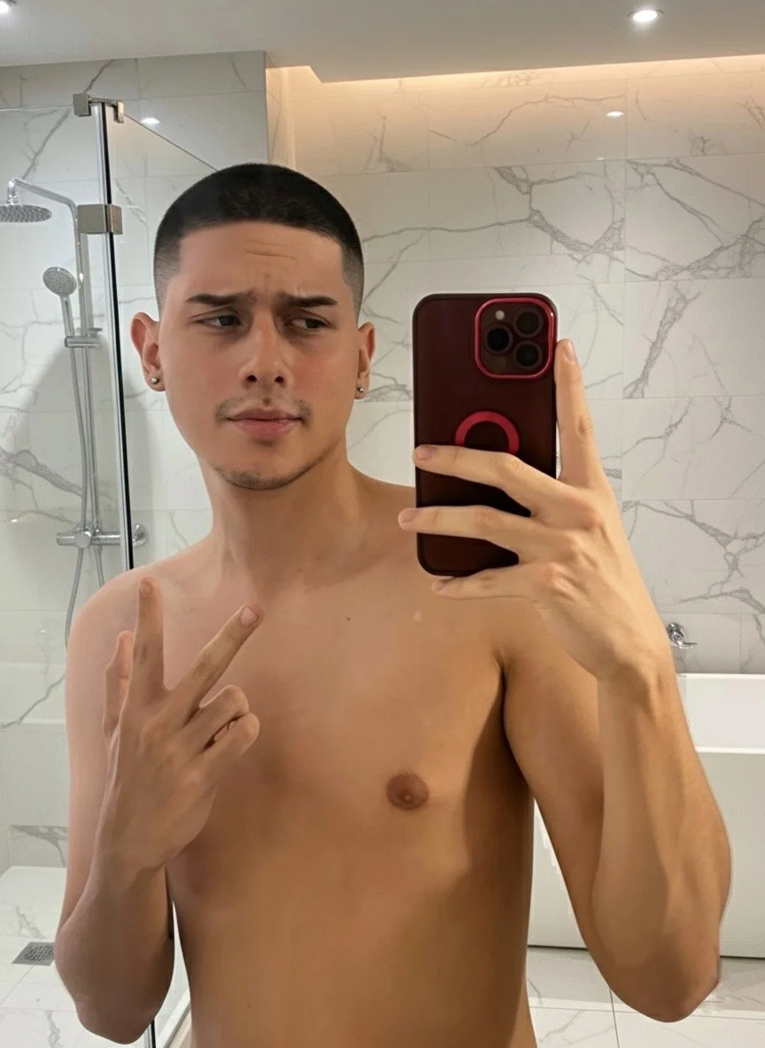XXX Porn Photo of Nude SonSett 3