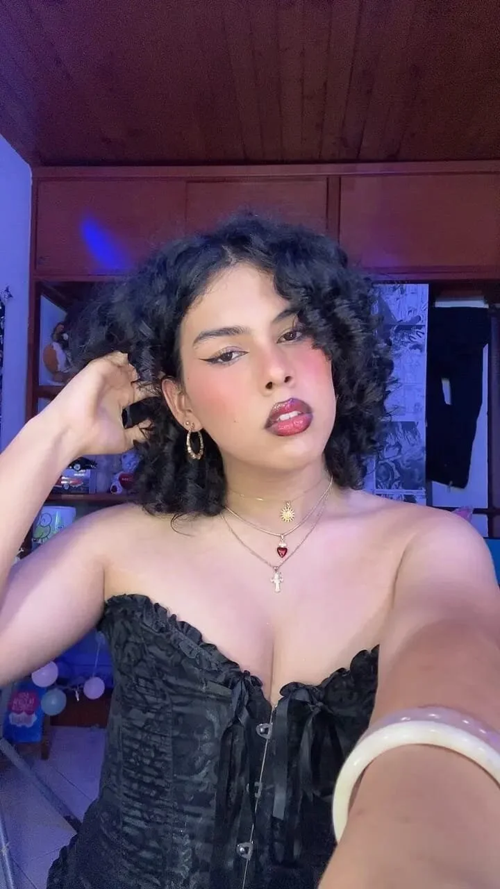 XXX Porn Photo of Nude Little_Alli 1