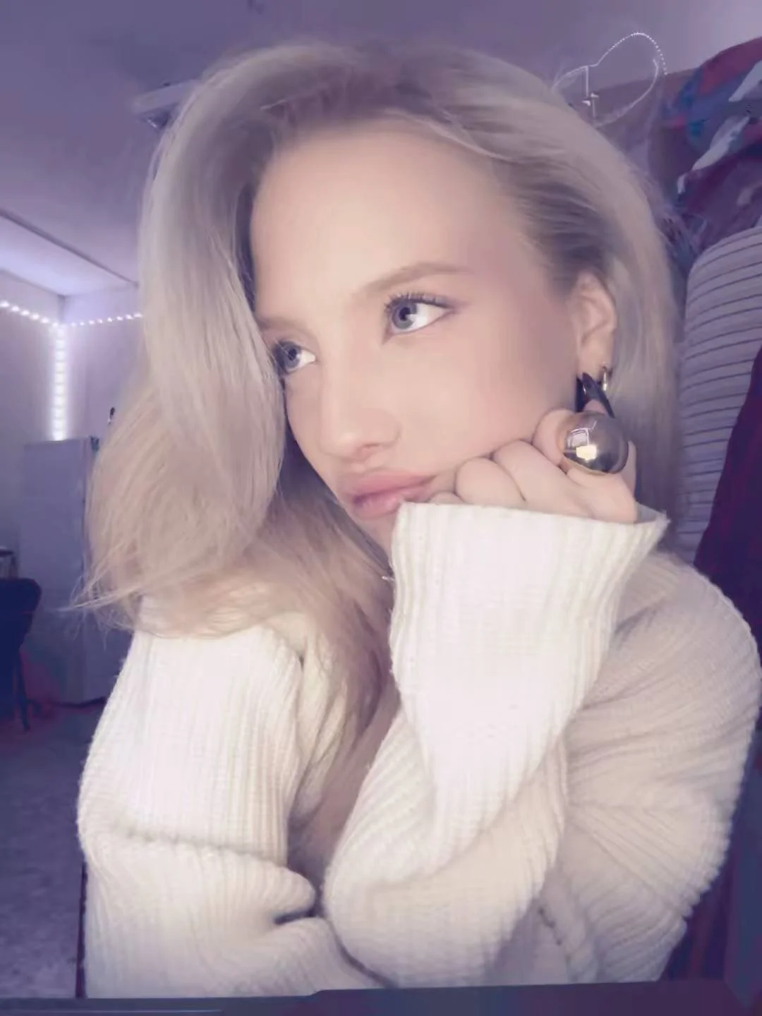 XXX Porn Photo of Nude GwynLuzzi 6
