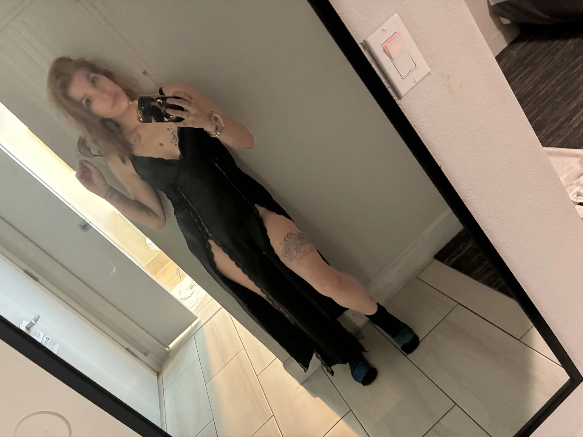 XXX Porn Photo of Nude vixenvalentine666 1
