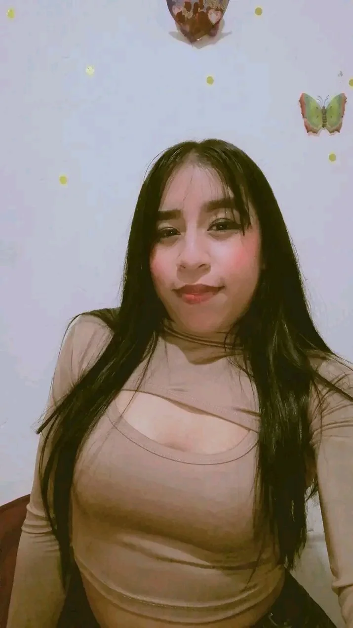 XXX Porn Photo of Nude evelynnice19 10