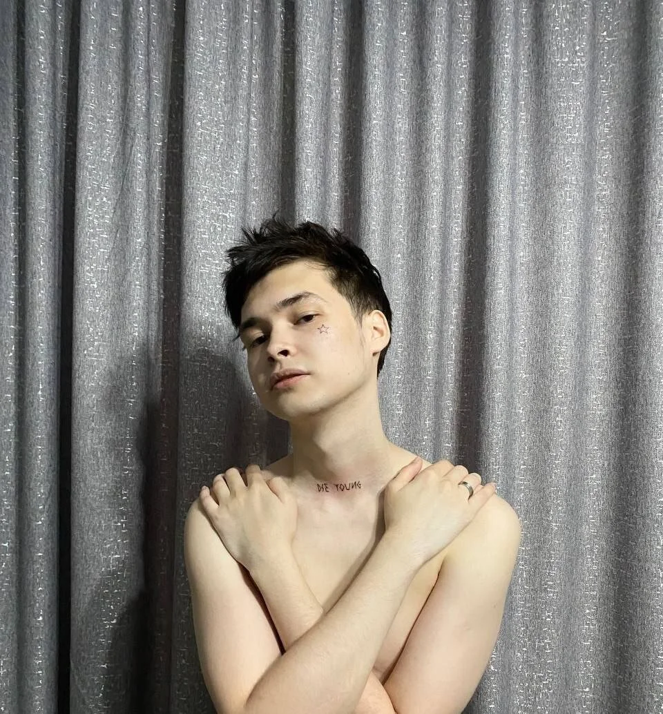 XXX Porn Photo of Nude EdwardBev 2