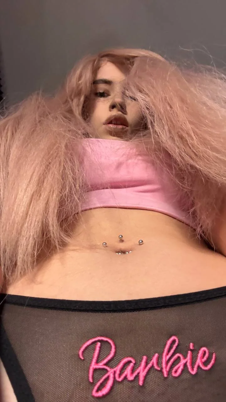 XXX Porn Photo of Nude PieraMarch 98
