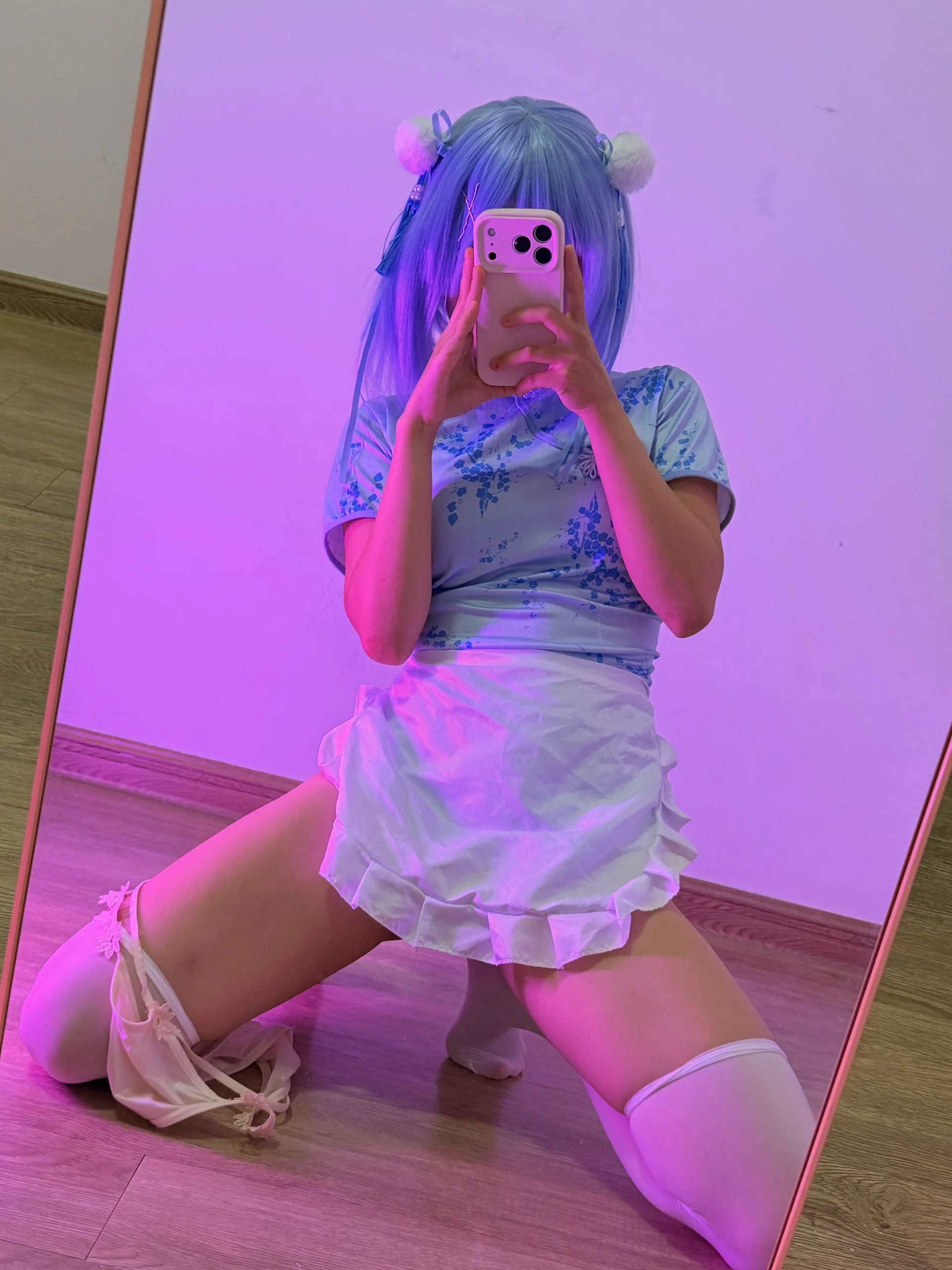 XXX Porn Photo of Nude Xiaoenmiemie 2