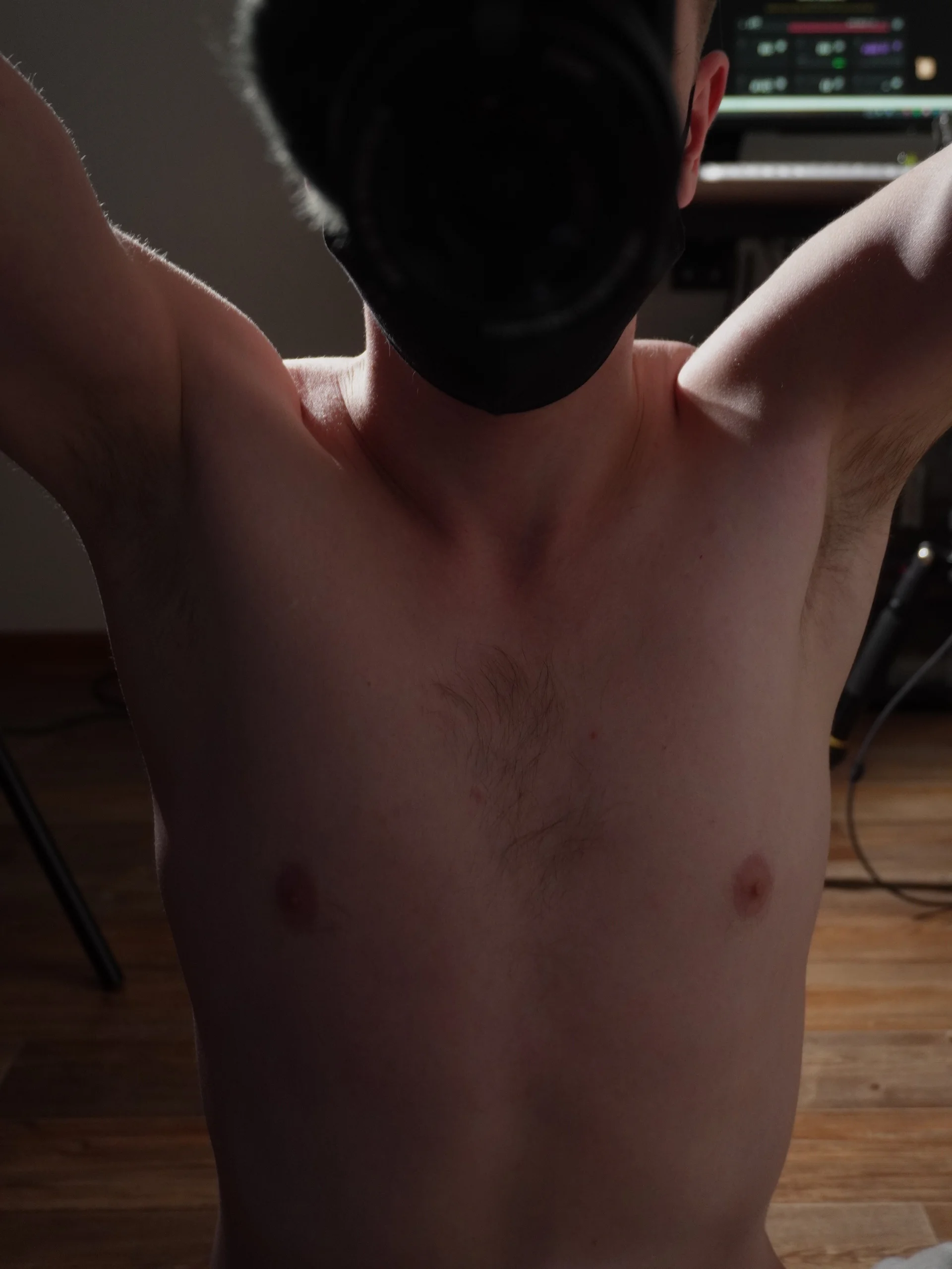 XXX Porn Photo of Nude so_cl0se 6