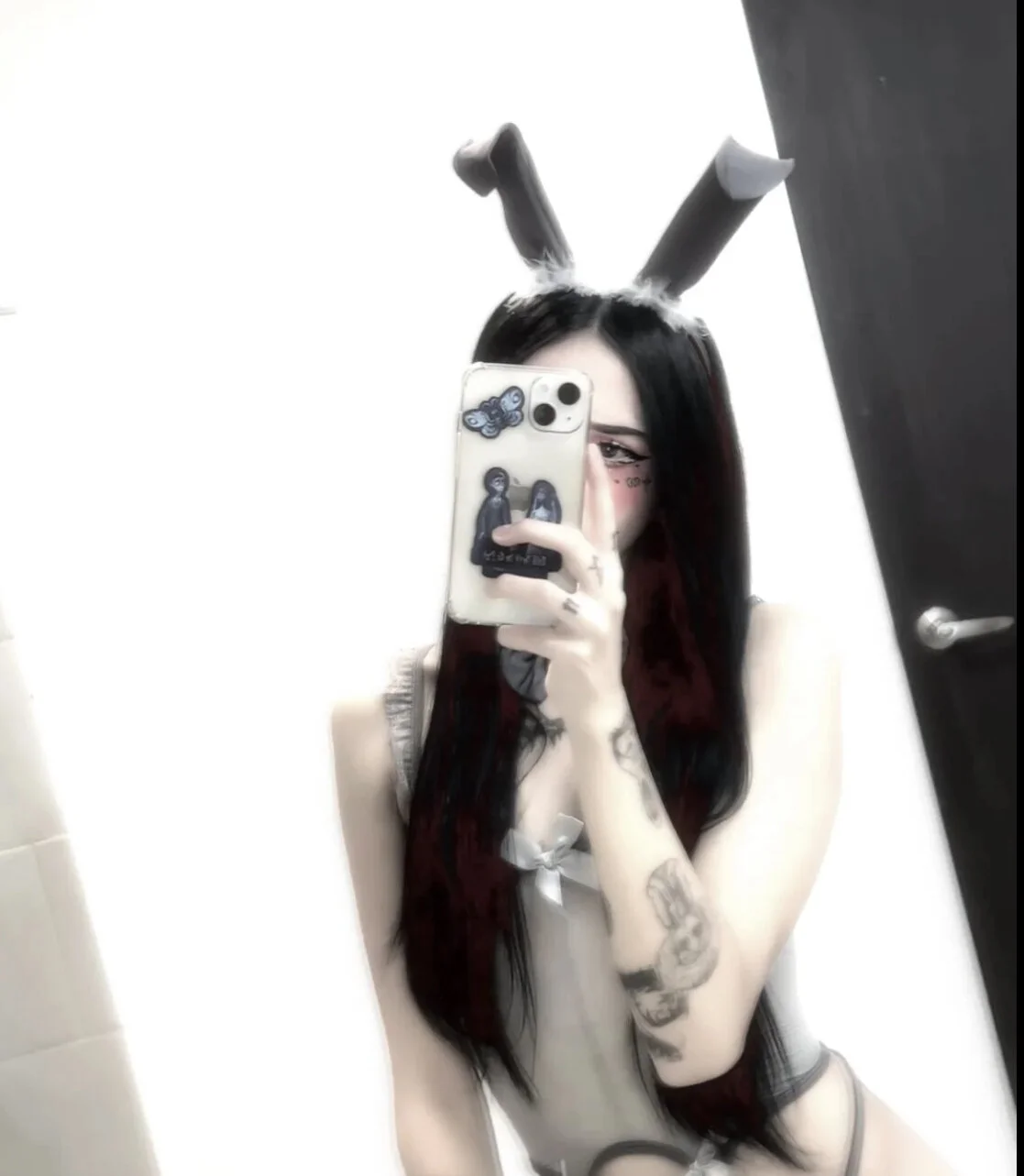 XXX Porn Photo of Nude JIORYOvO 1