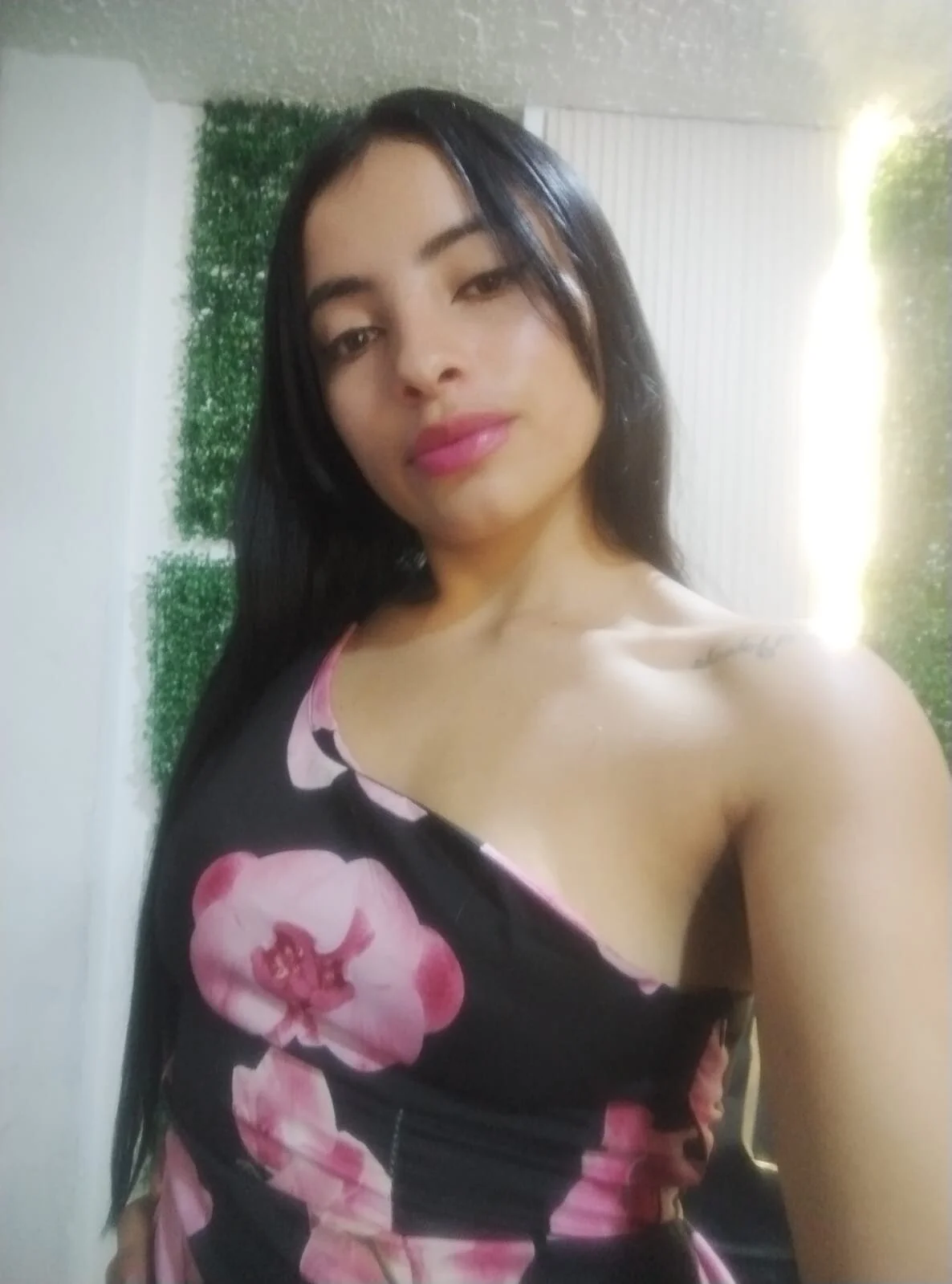 XXX Porn Photo of Nude lizz_99 5