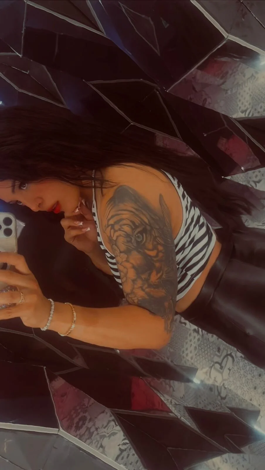 XXX Porn Photo of Nude la_saris 5