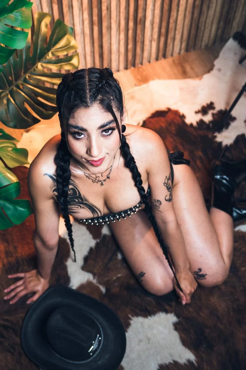 XXX Porn Photo of Nude Emma_Lirys 38