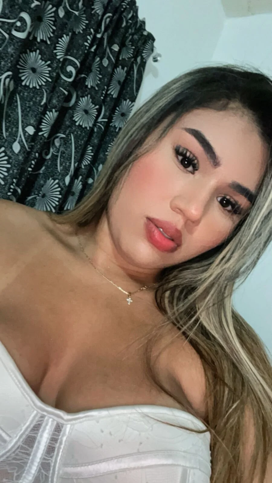 XXX Porn Photo of Nude evangelin190 4