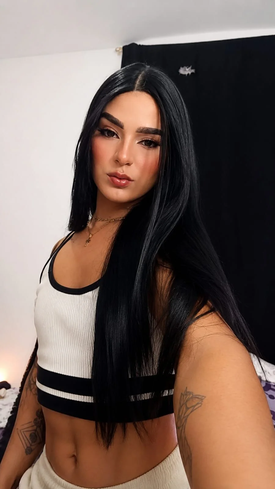 XXX Porn Photo of Nude sweetevony 1