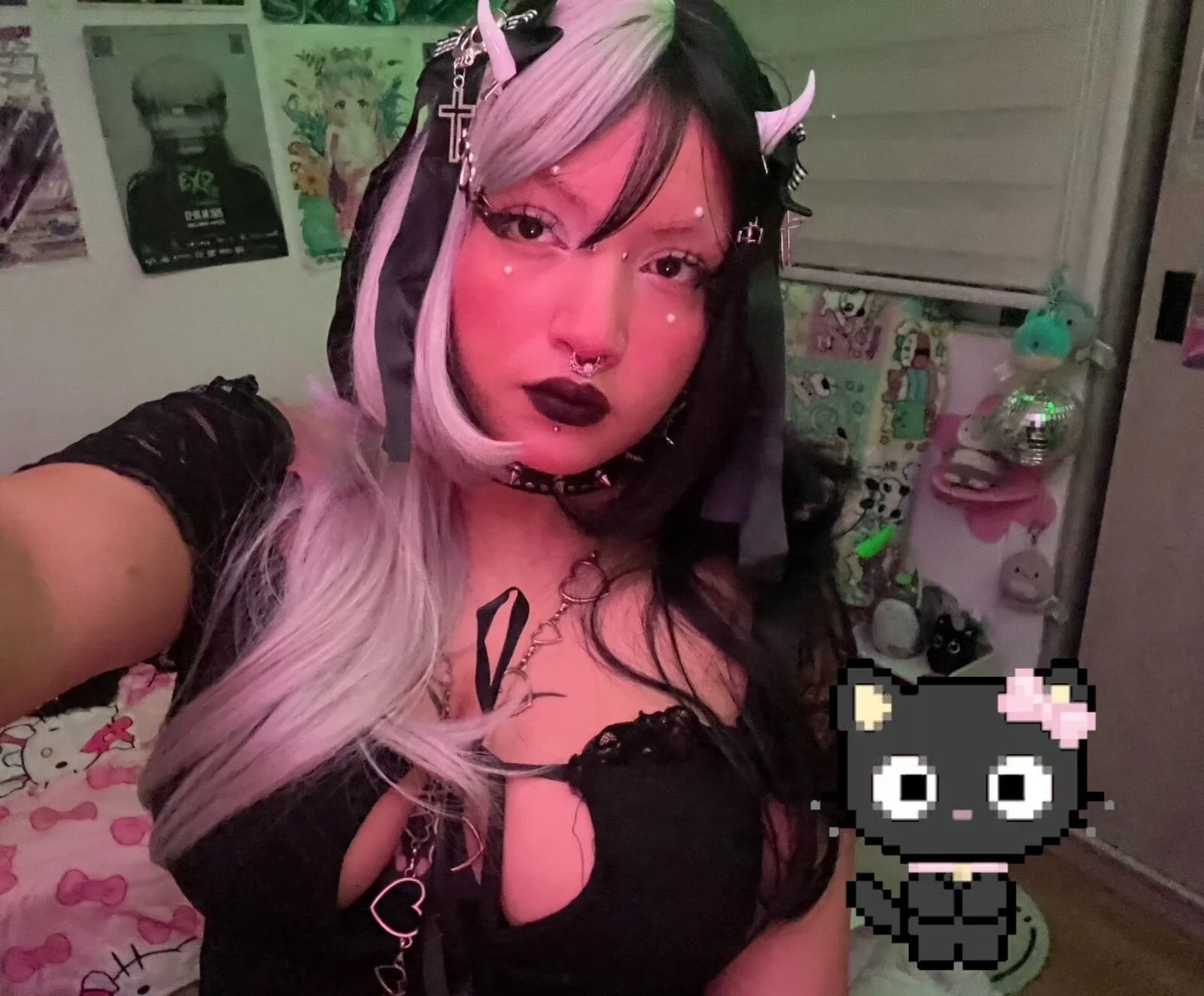 XXX Porn Photo of Nude Noisy_doll 1
