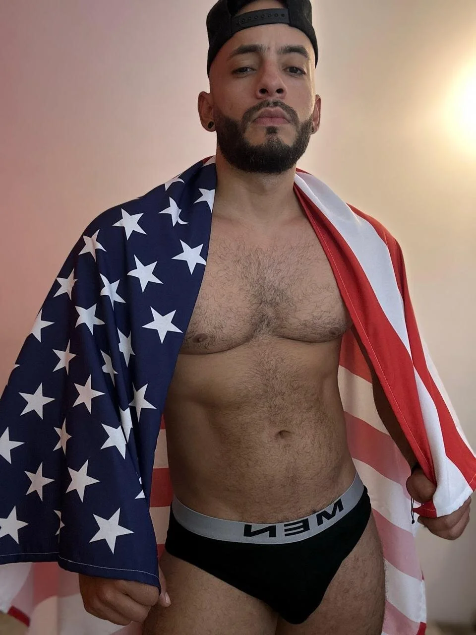 XXX Porn Photo of Nude Mike_savage3 101