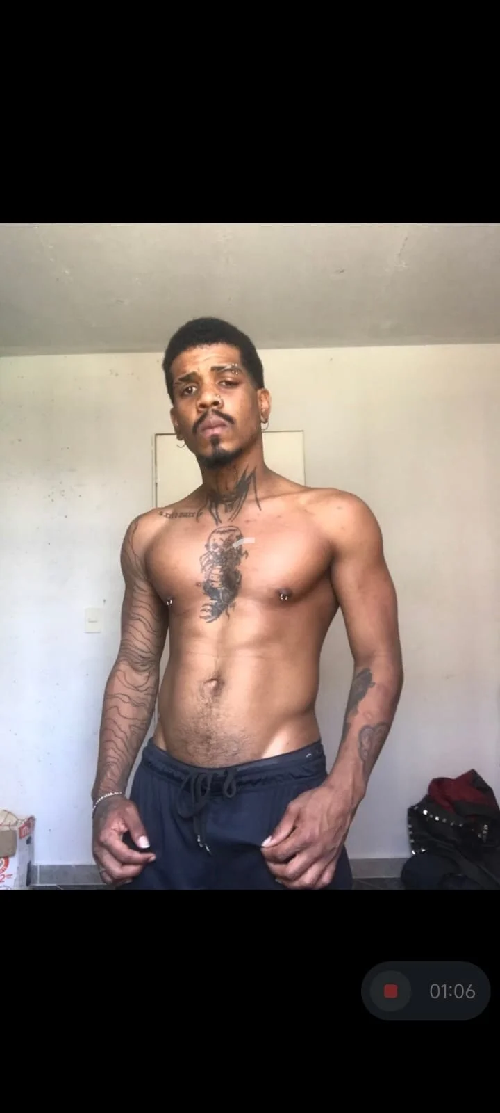 XXX Porn Photo of Nude raven__crow 2