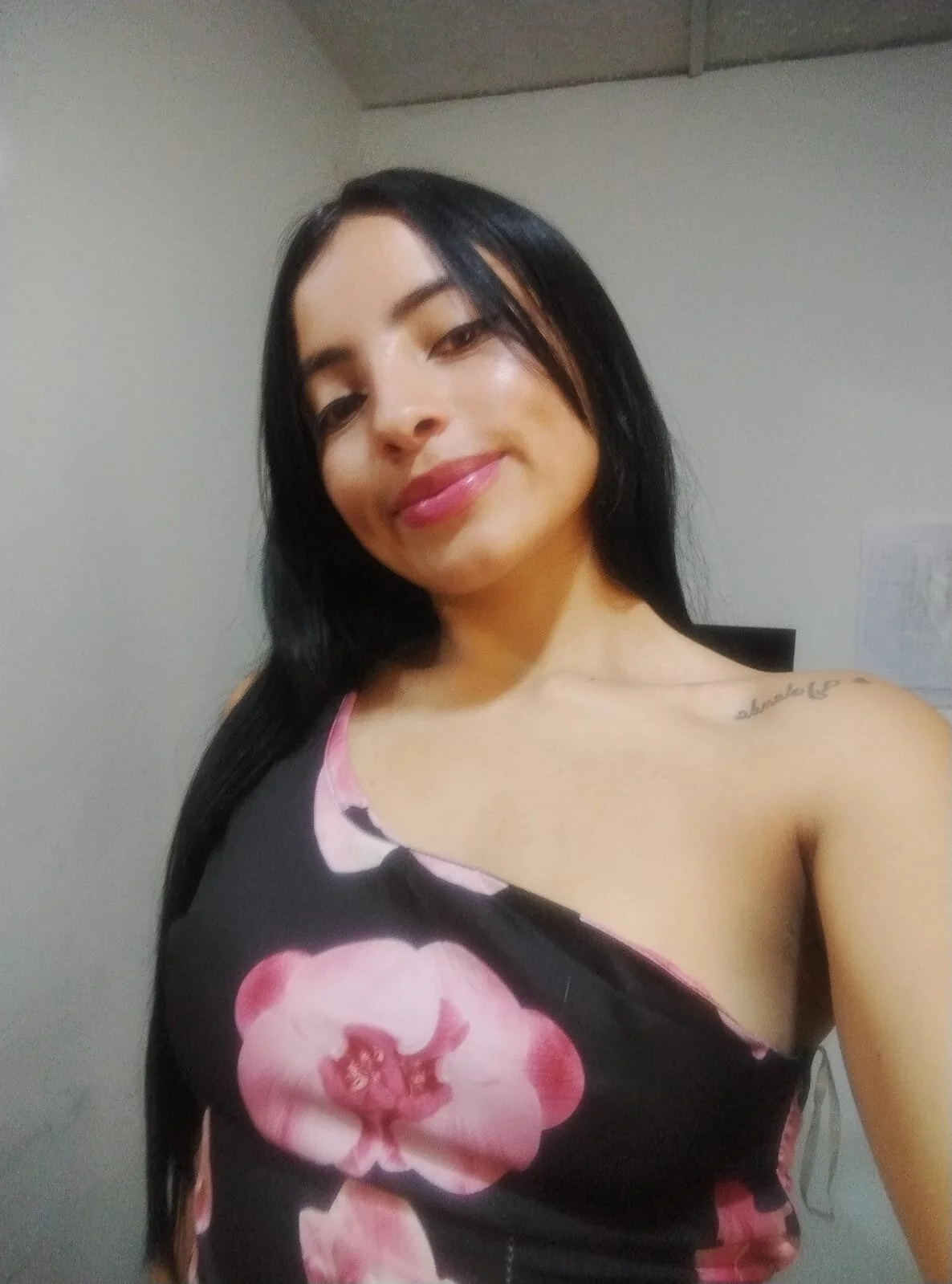 XXX Porn Photo of Nude lizz_99 7
