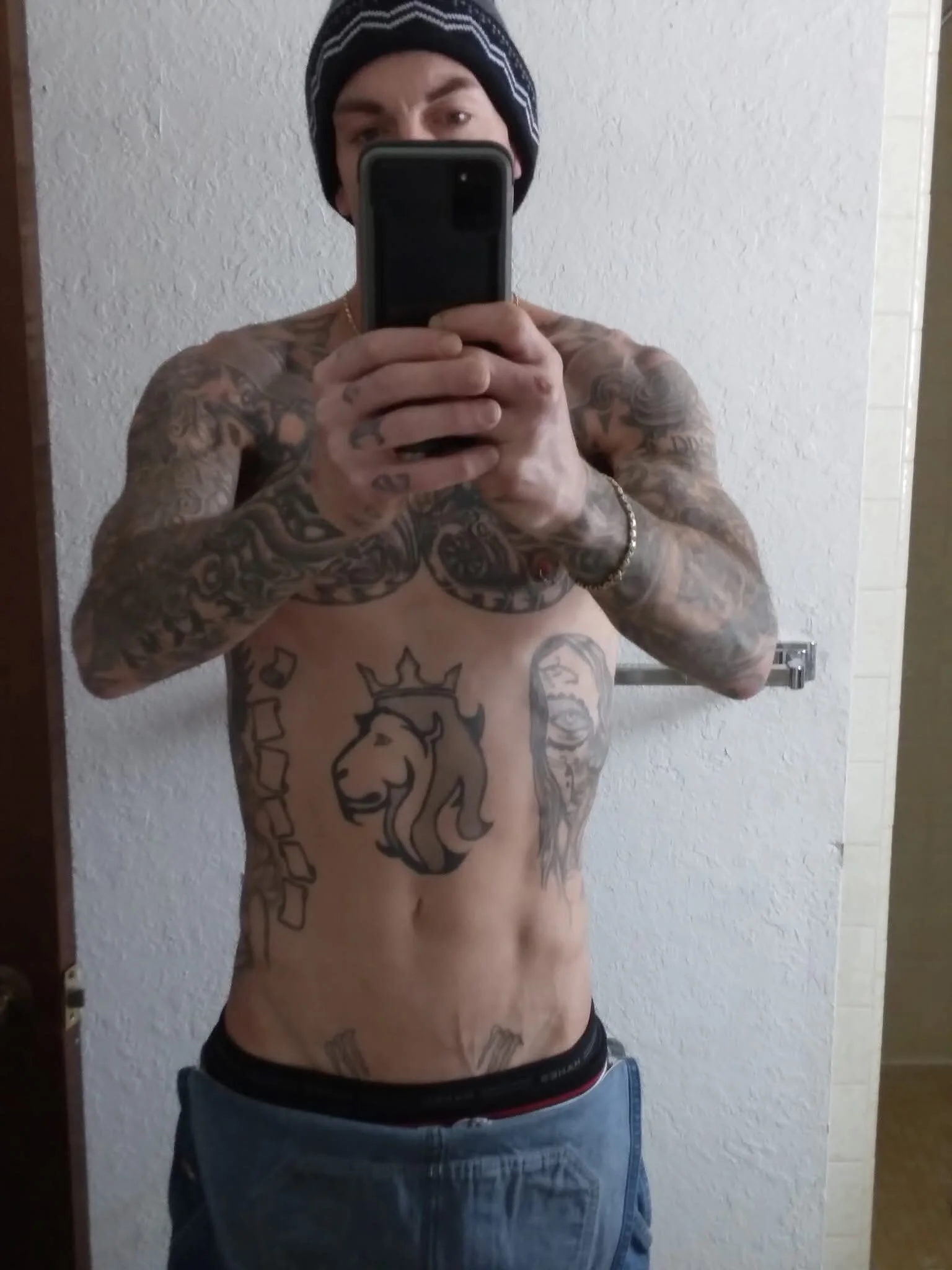 XXX Porn Photo of Nude Twohands88 8