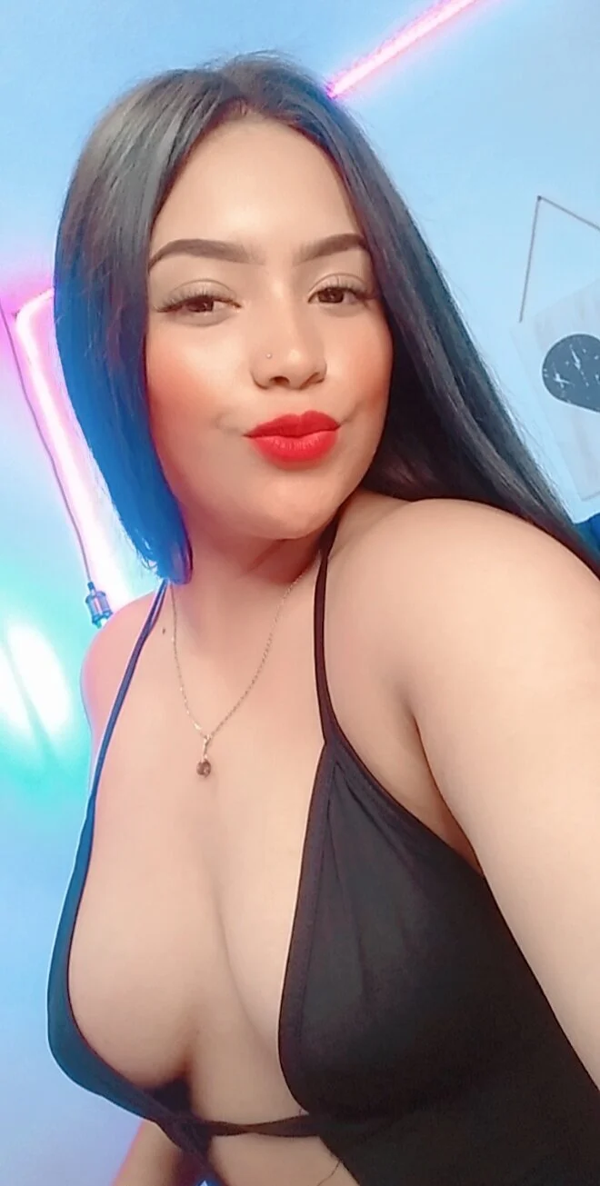 XXX Porn Photo of Nude Dakotaa_J 2