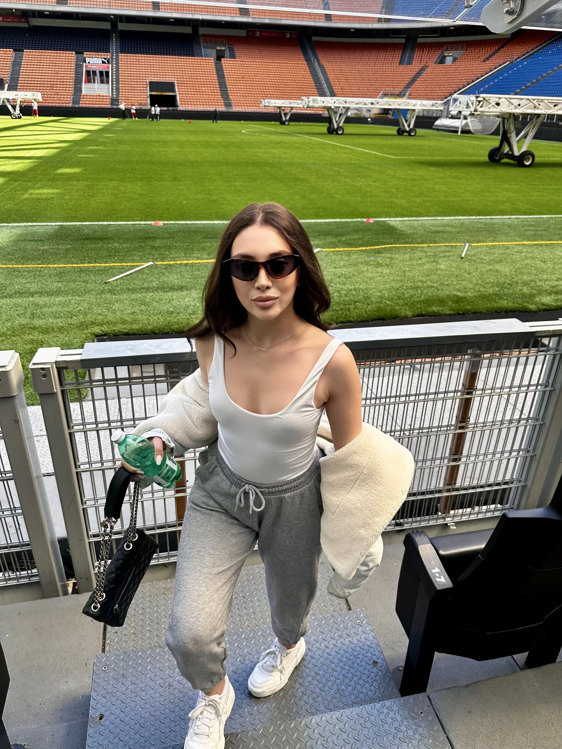 XXX Porn Photo of Nude JessieClarks 10