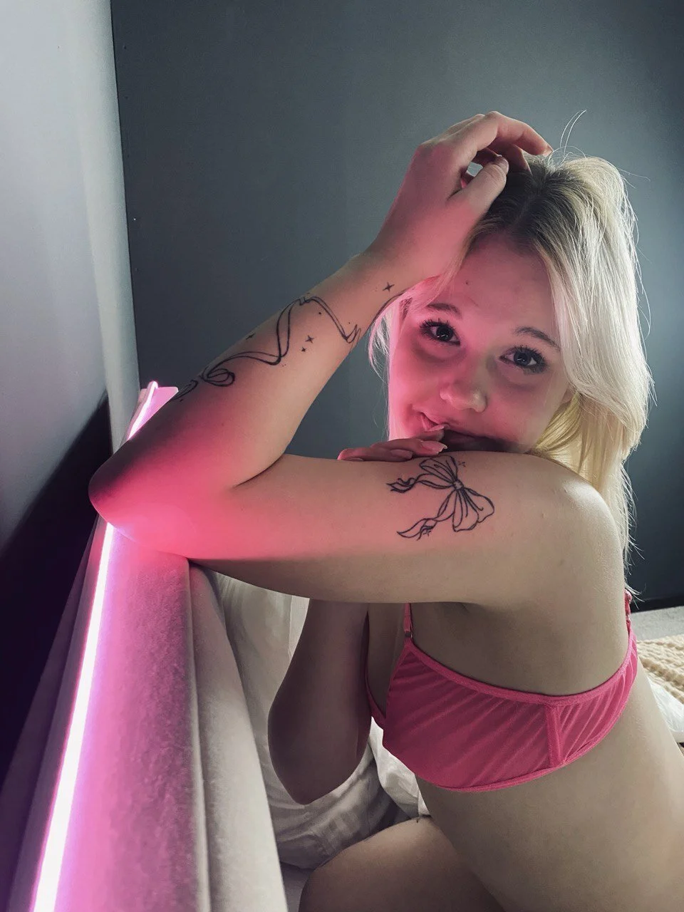 XXX Porn Photo of Nude MollySoftGlow 5