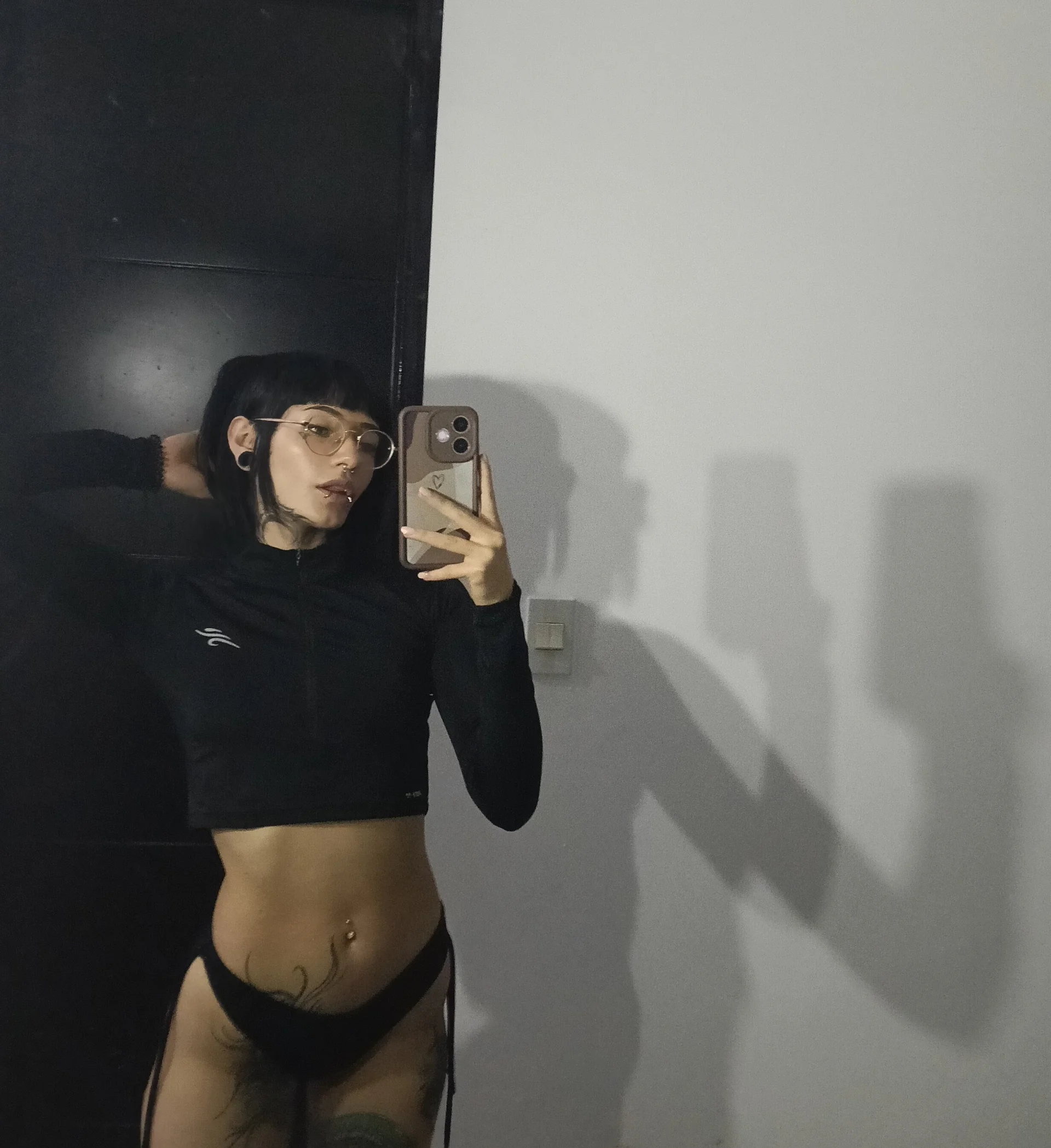 XXX Porn Photo of Nude vibre__ 5