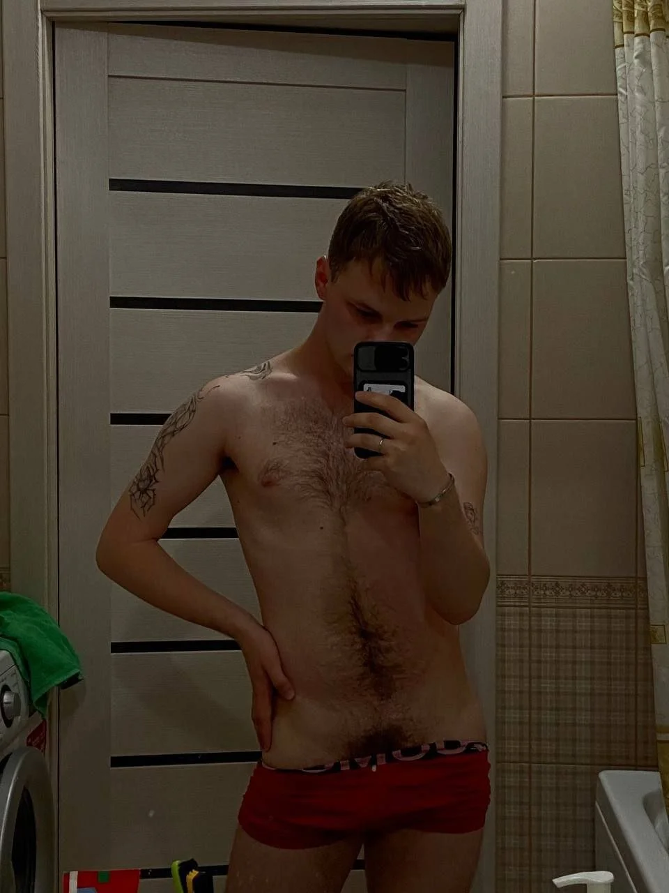 XXX Porn Photo of Nude johnny_bigass 4