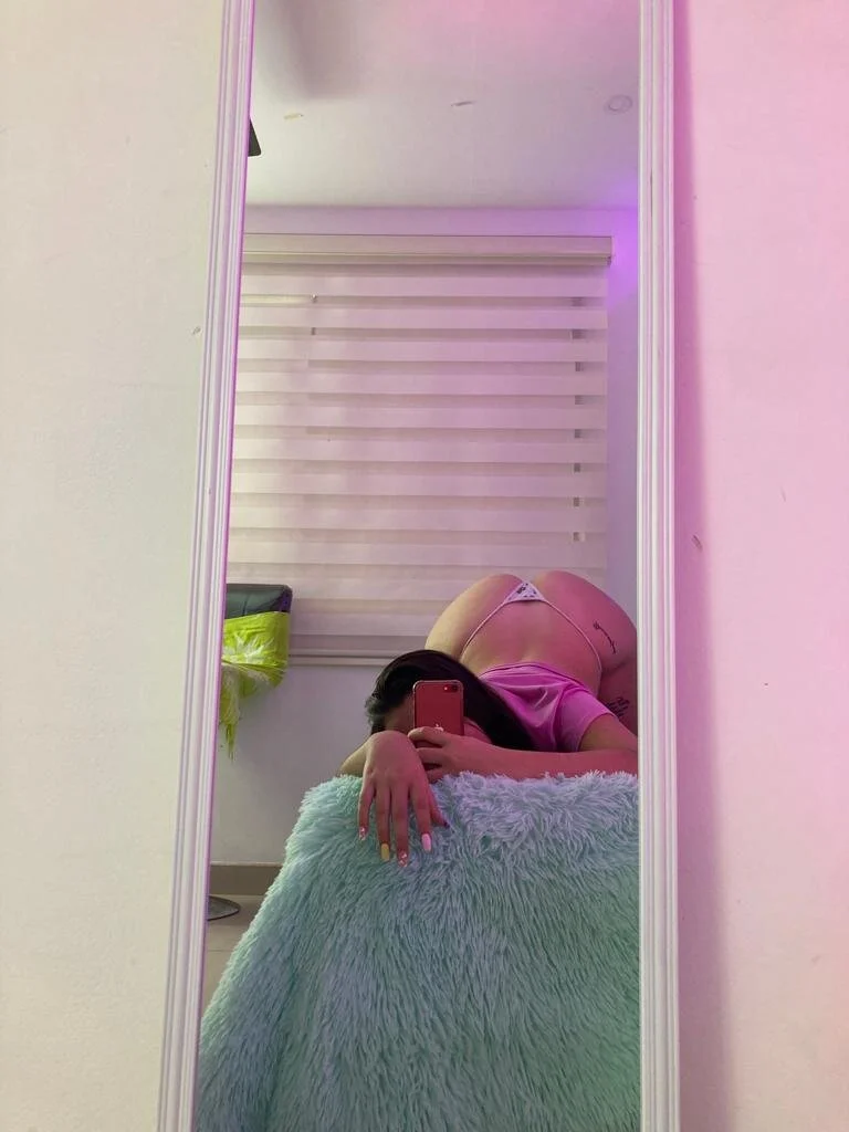 XXX Porn Photo of Nude ava_blue 16