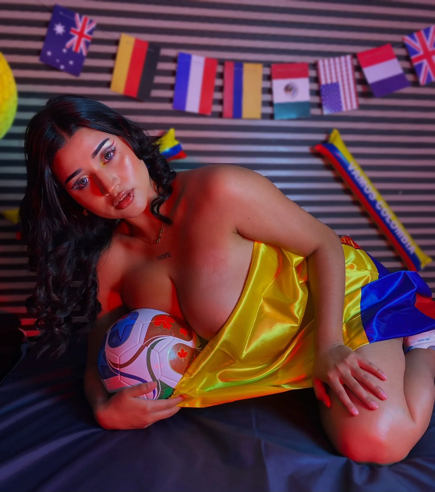 XXX Porn Photo of Nude venusowen_ 205