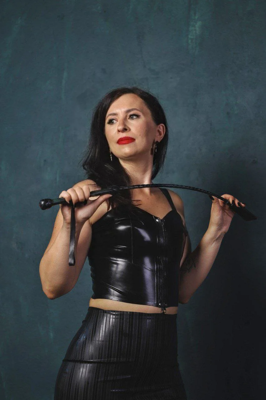 XXX Porn Photo of Nude LadyLeather 99