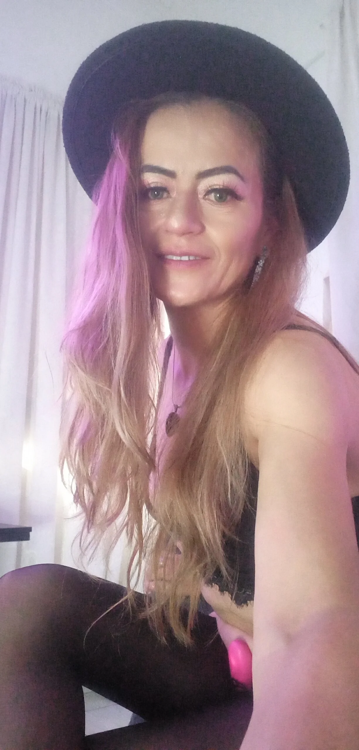 XXX Porn Photo of Nude magenta_maturr 140
