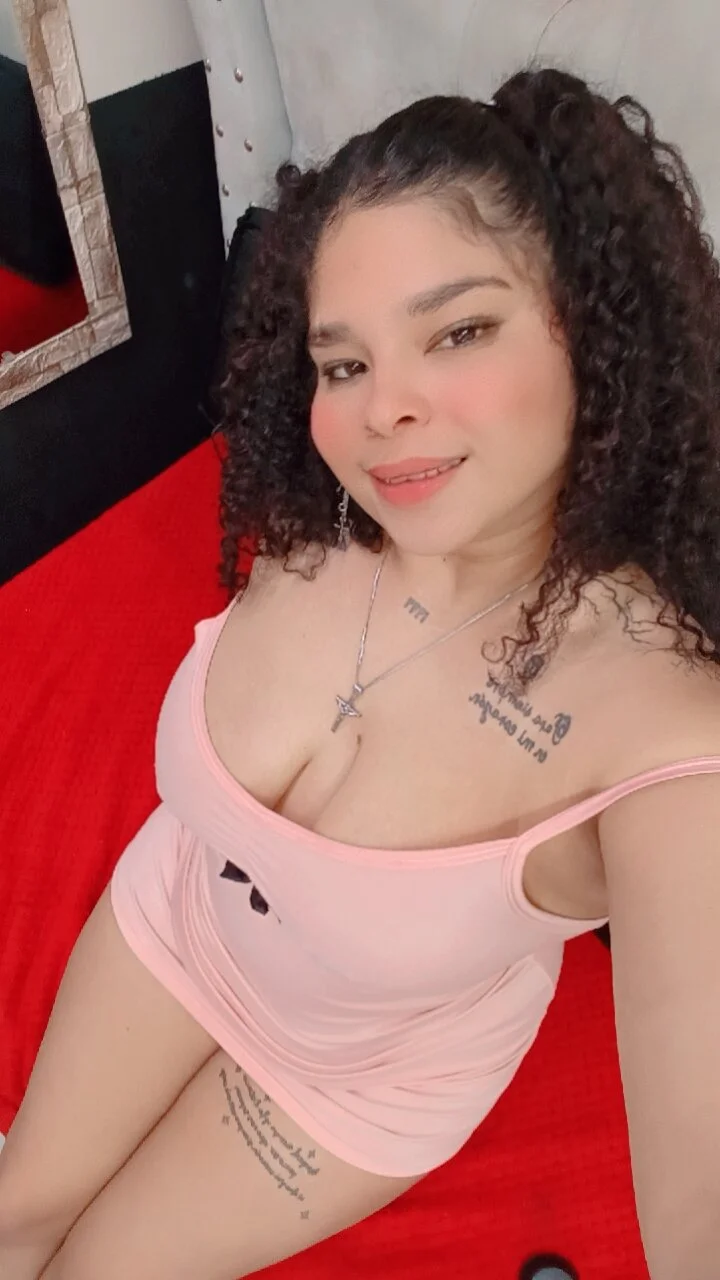XXX Porn Photo of Nude katalella_22hot 12