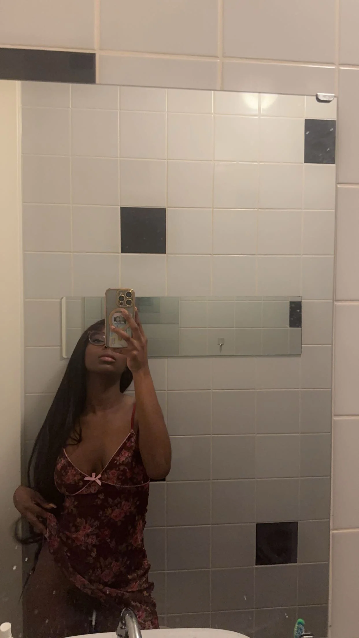 XXX Porn Photo of Nude honeyeboney 1