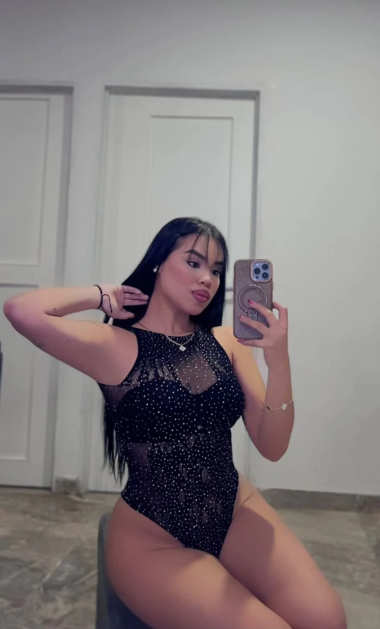 XXX Porn Photo of Nude DARING_SCARLETT 1
