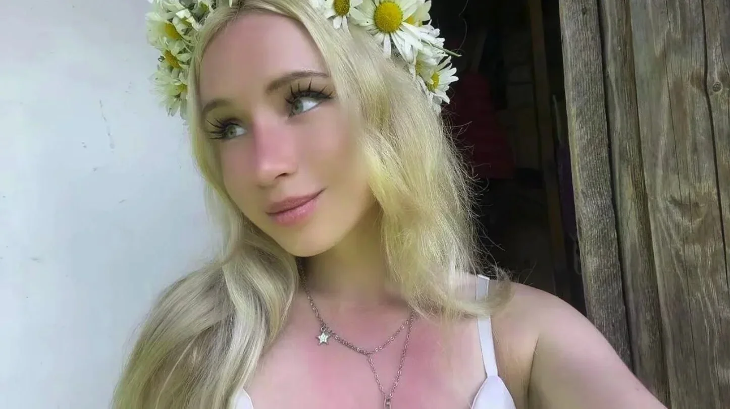 XXX Porn Photo of Nude MiaHoking 1