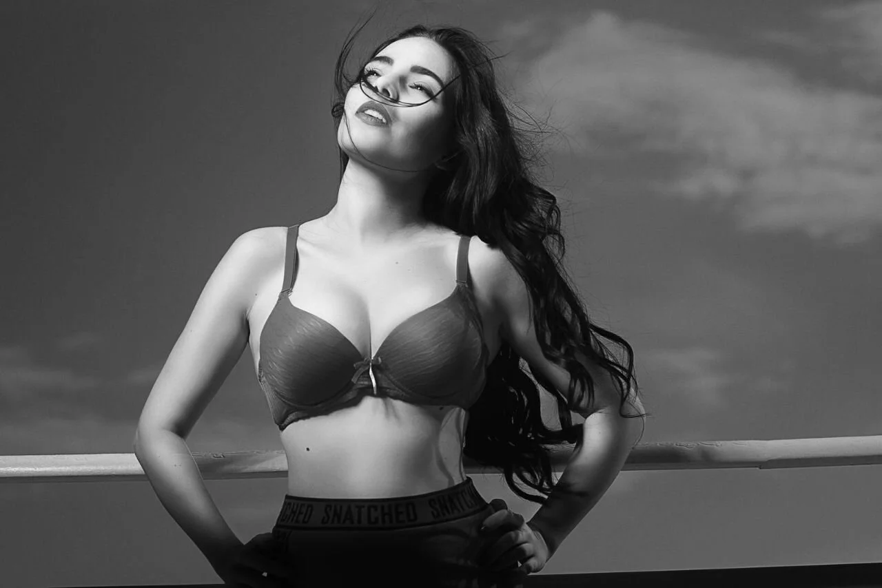 XXX Porn Photo of Nude GreyLunna 23