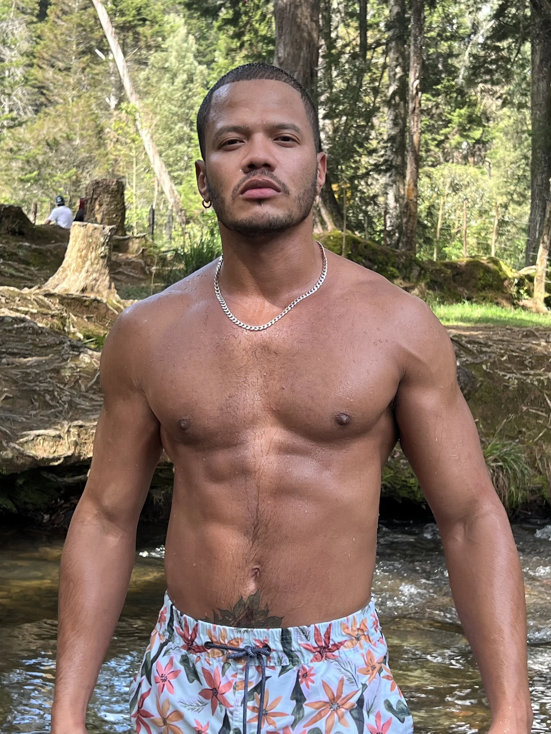 XXX Porn Photo of Nude highlatin_guysoficial 3