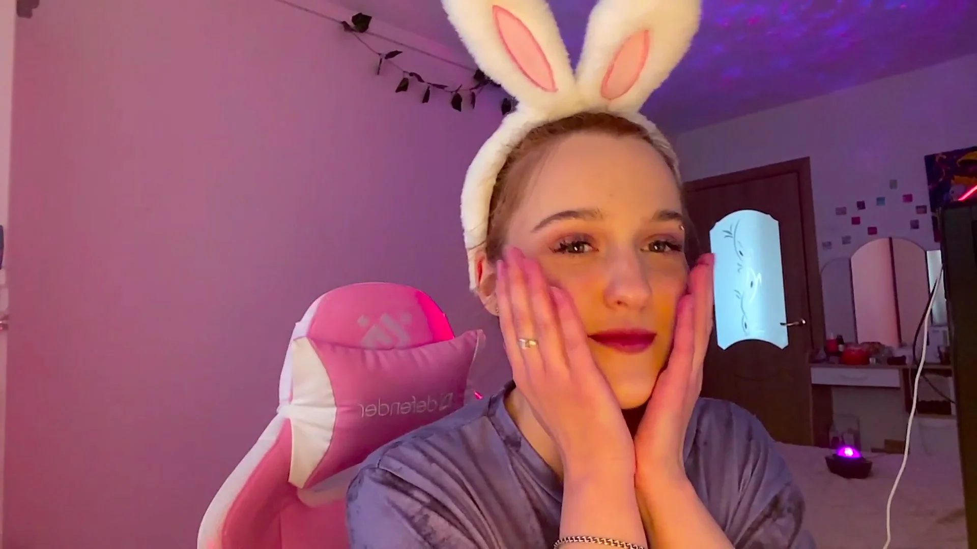 XXX Porn Photo of Nude TrixyPaw 4