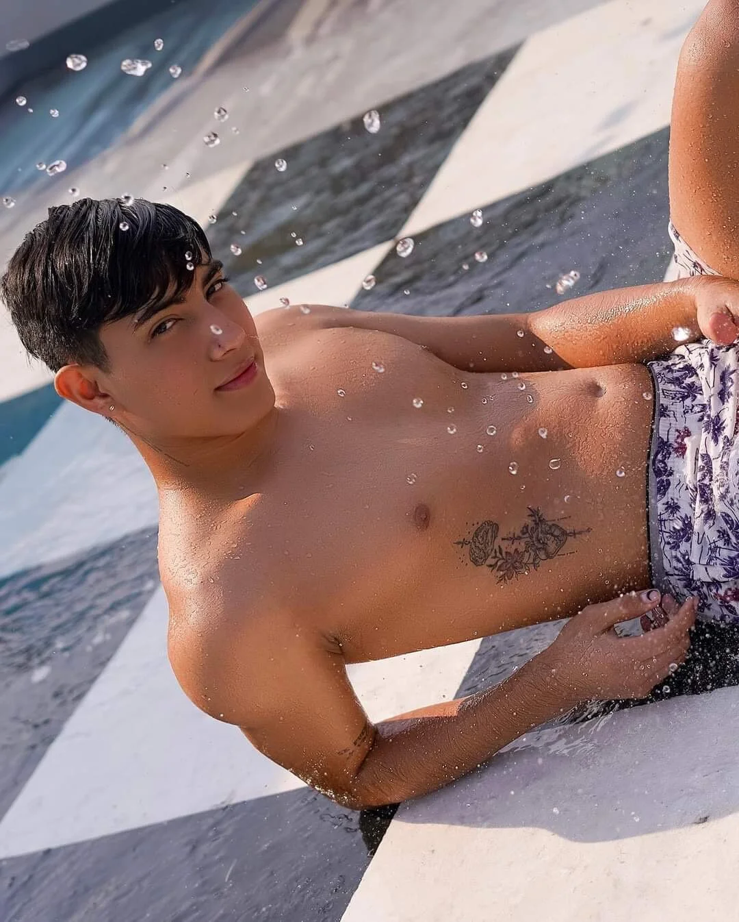XXX Porn Photo of Nude Andy_millerr 19