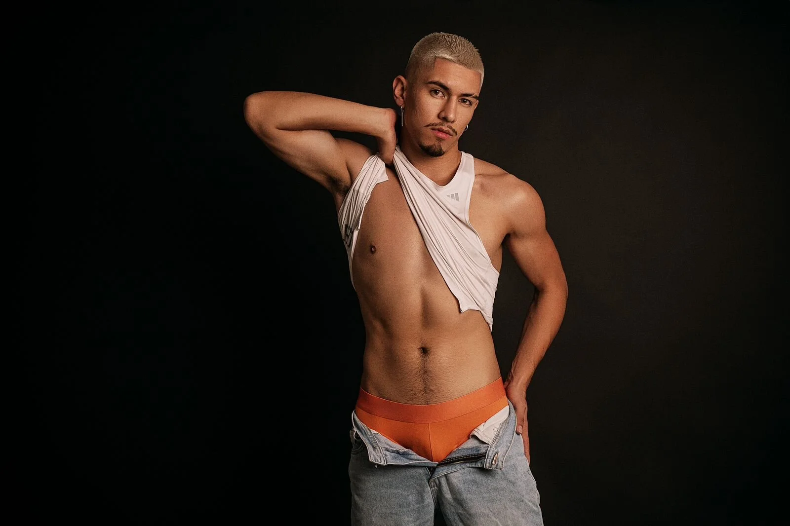 XXX Porn Photo of Nude Aaronfox_x 15