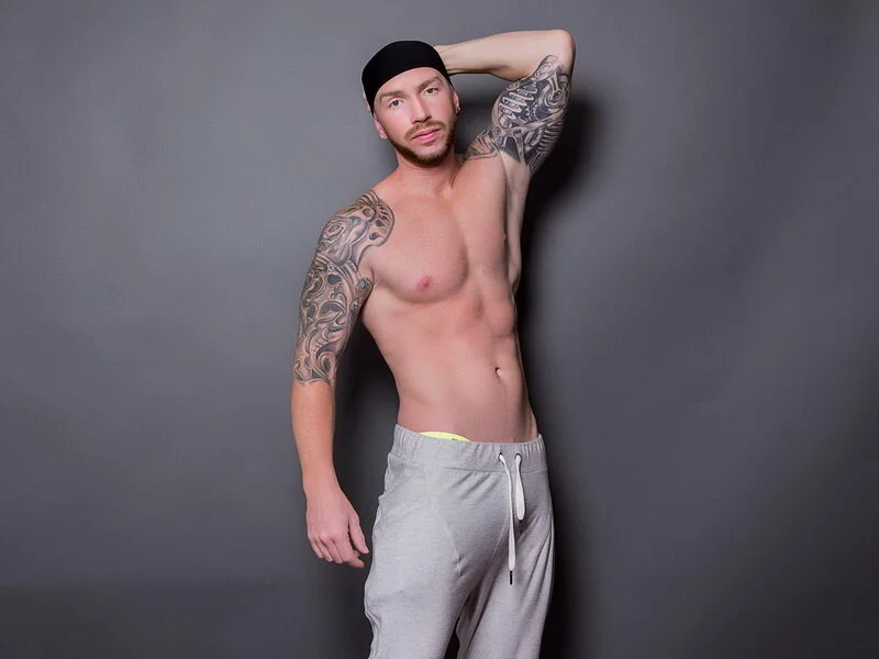 XXX Porn Photo of Nude AronGrant 4