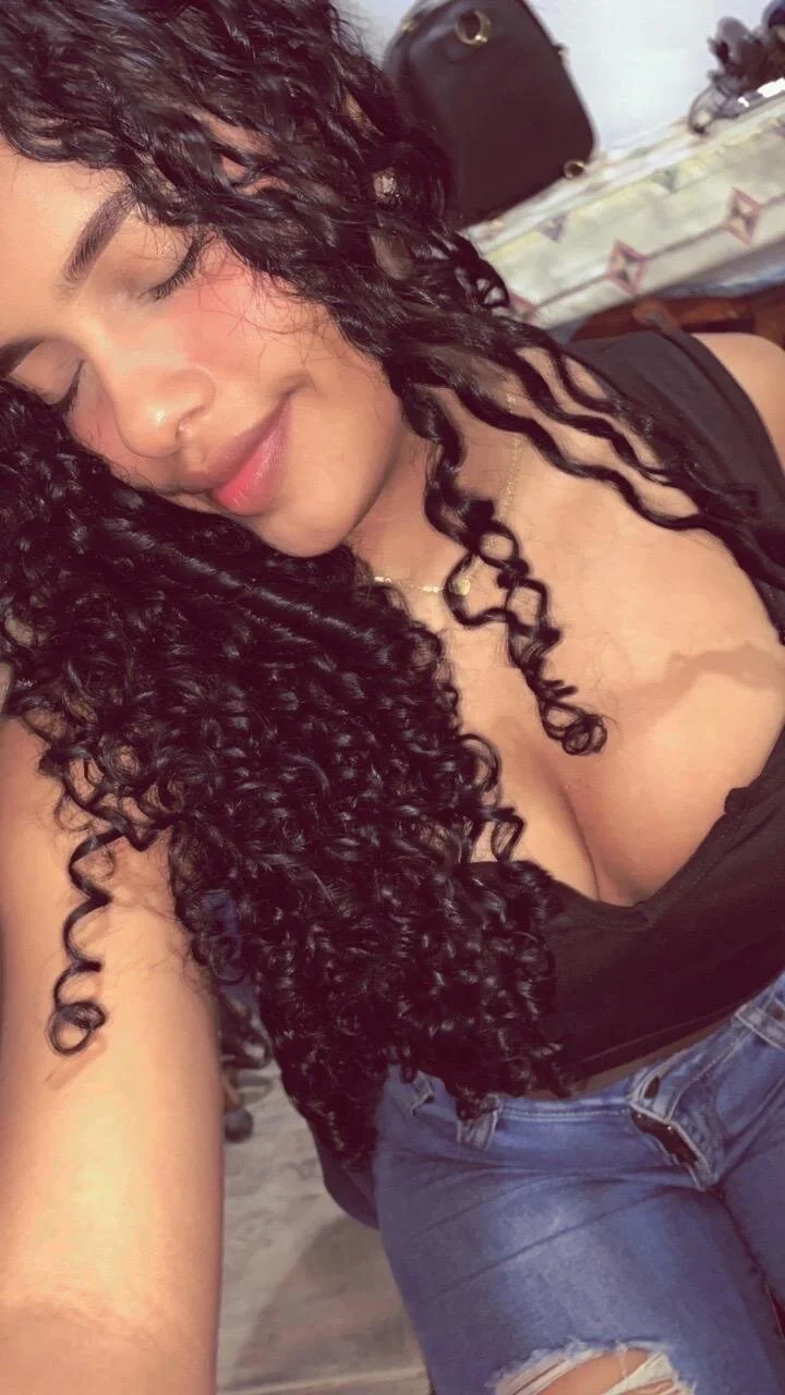 XXX Porn Photo of Nude chleo_rosse 5