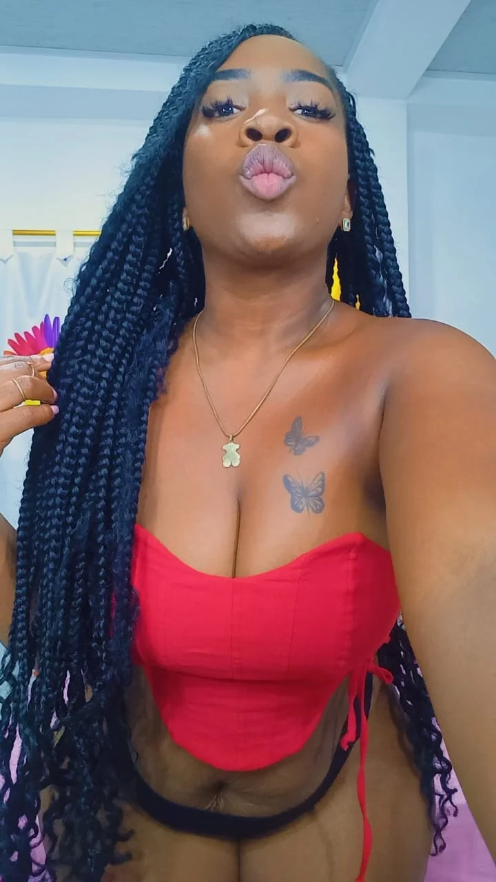 XXX Porn Photo of Nude Athenea_Mills 31