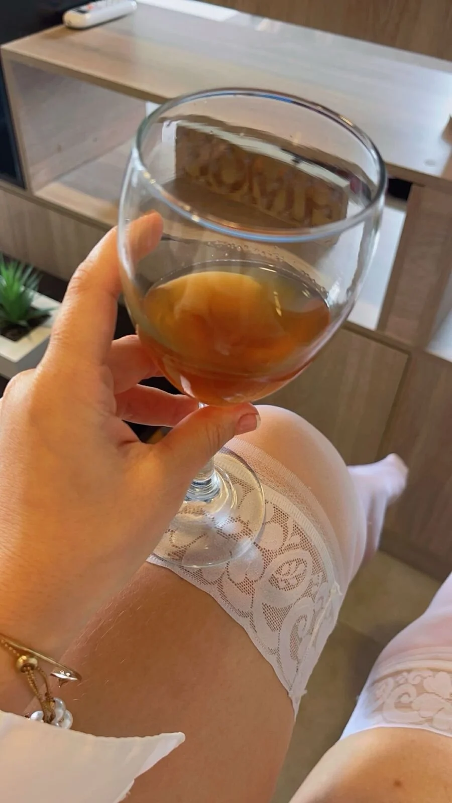 XXX Porn Photo of Nude hotpawgmilf 48